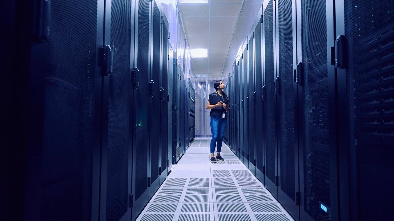 www.techradar.com