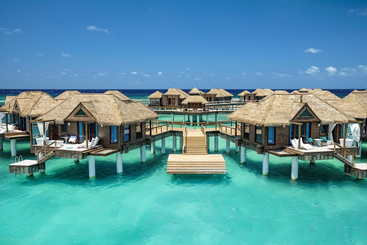 caribbeanmag.com
