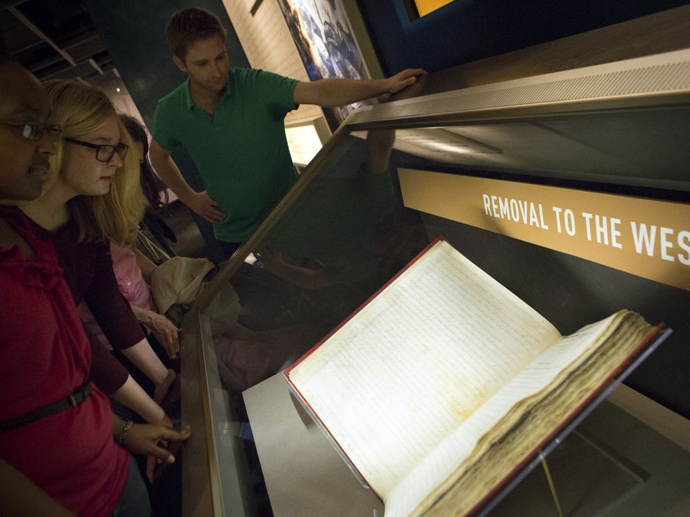 www.smithsonianmag.com